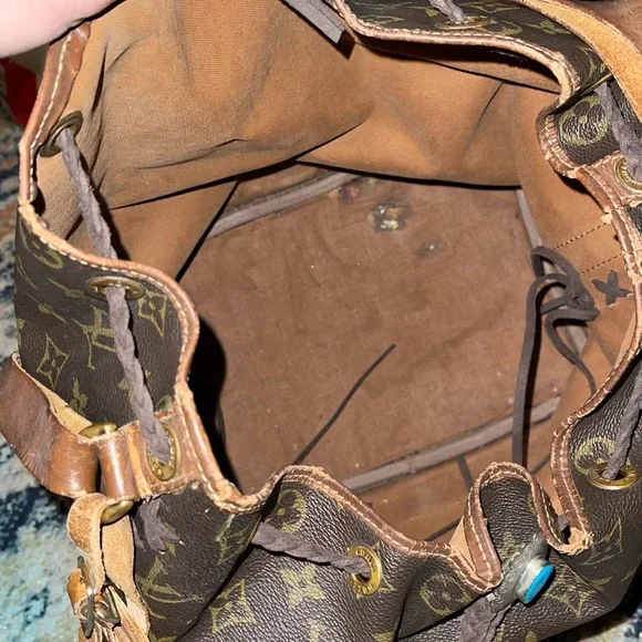 Purse no longer has fringe! Braided sides. - Picture 9 of 9